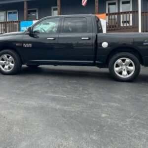 2017 Ram 1500 Big Horn 4dr Crew Cab 4WD 5.6 ft SB (5.7L 8cyl 8A)